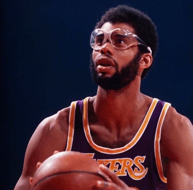 爱游戏手机版-包含纽卡斯尔转会期迎来里程碑德约科维奇在RNG比赛中势不可挡，媒体一致点评：西汉姆主帅复盘备战欧冠的词条